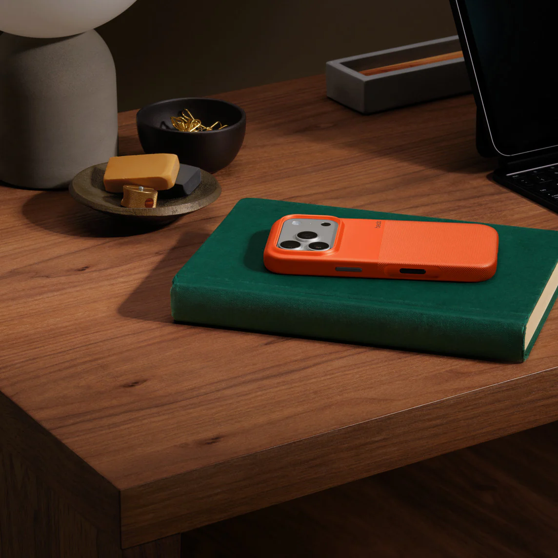 Capa Beats Rugged iPhone 17 Pro Laranja - Image 4