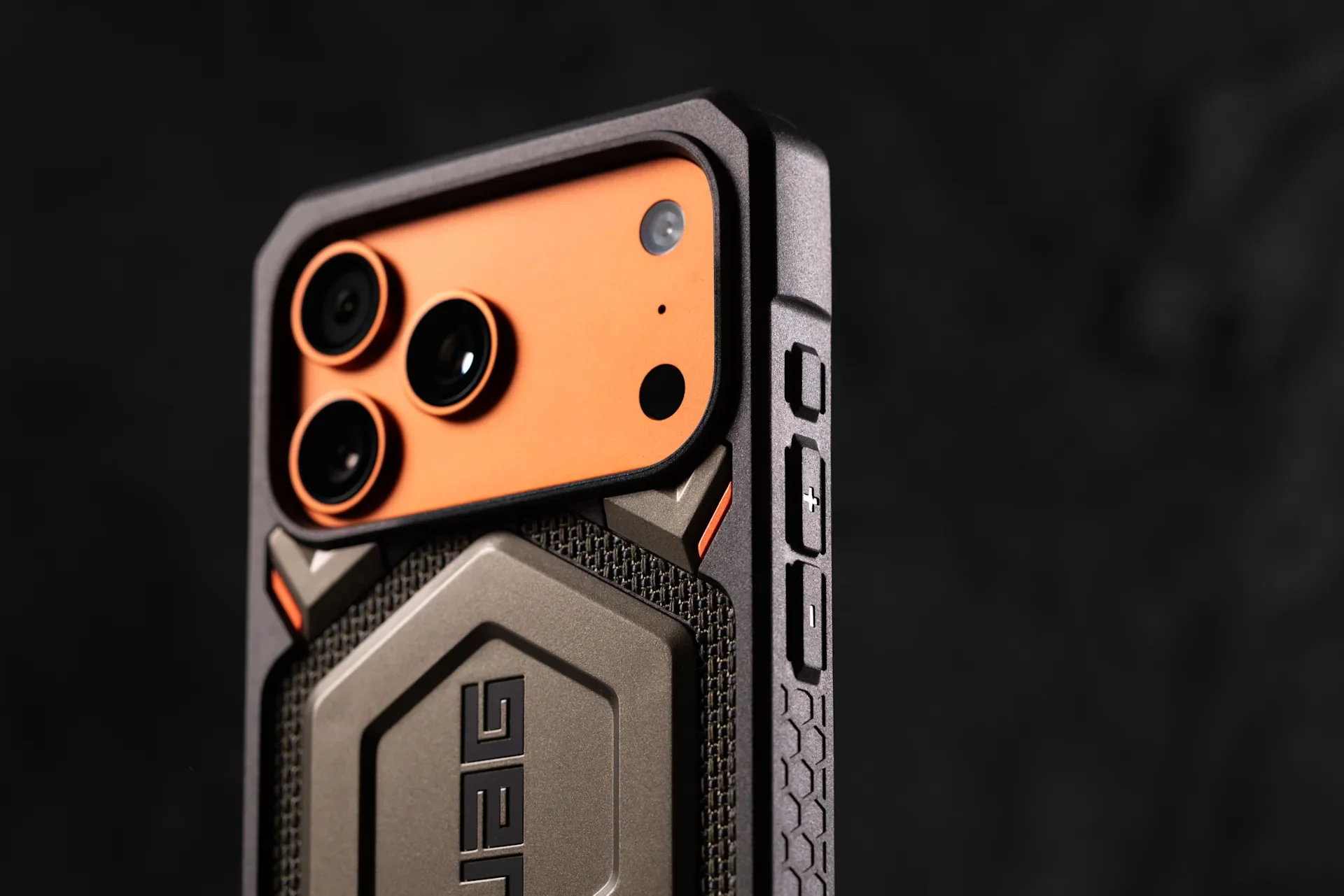 Capa UAG iPhone 17 Pro Monarch Pro Kevlar Element Green - Image 10